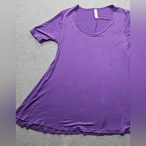 LuLaRoe Solid Violet/Purple Short Sleeve Scoop Neck Top